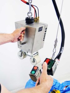 Mechanical sack gripper with free-hanging pro speed-handle