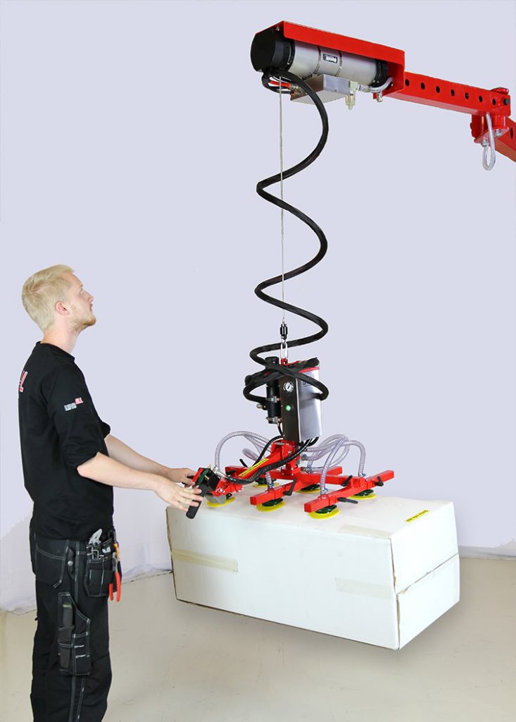 Cardboard box gripper in MaxiCrane jib crane Lifts All